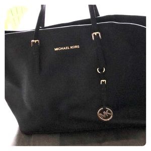 Michael Kors Jet Set purse